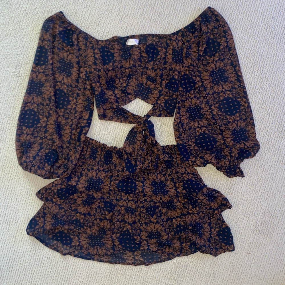 Cute altar’d State skirt and top set